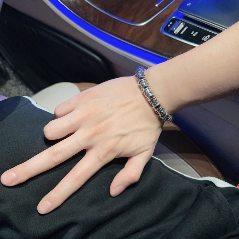 chr1st1an D10r bracelets